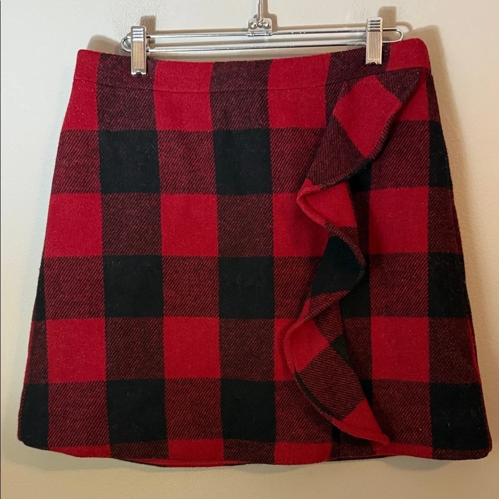 J. Crew Factory Ruffle-Front Mini Skirt in Double-Serge Wool Red/Black Size 6